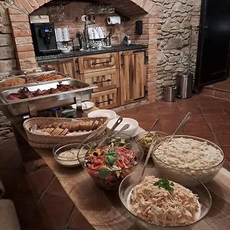 Liptovsky Mlyn בית הארחה